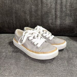 Toms Shoes Womens 5 Low Top Sneakers Gray Canvas Round Toe Lace Up Casual